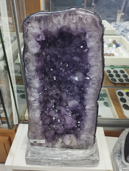 Geoda grande de Amatista